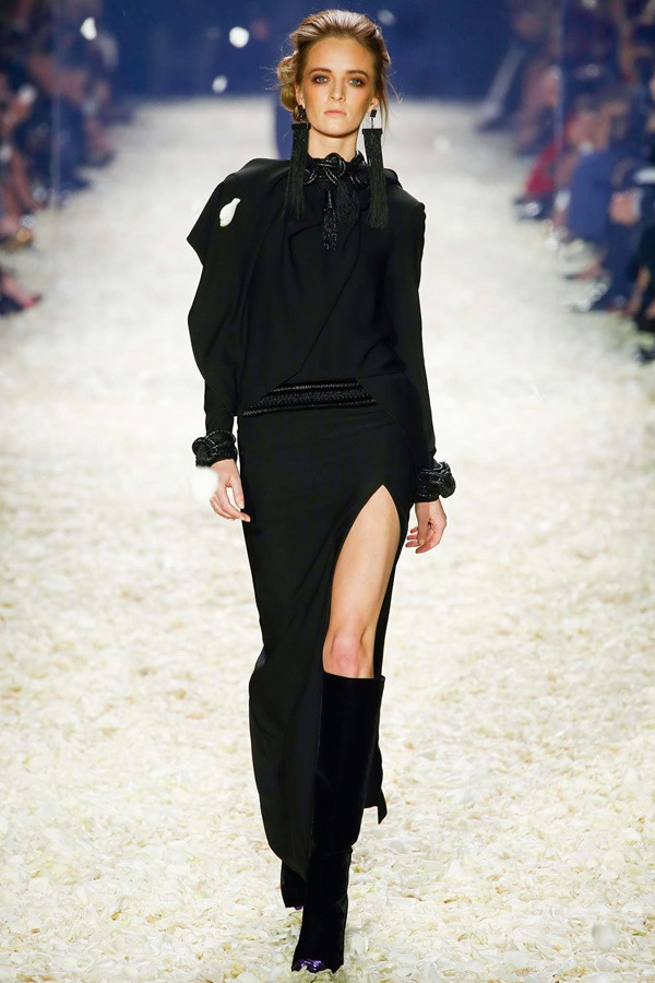 Mùa mốt Thu Đông 2015-16 mang xu hướng dấu ấn mới mẻ ảnh 10