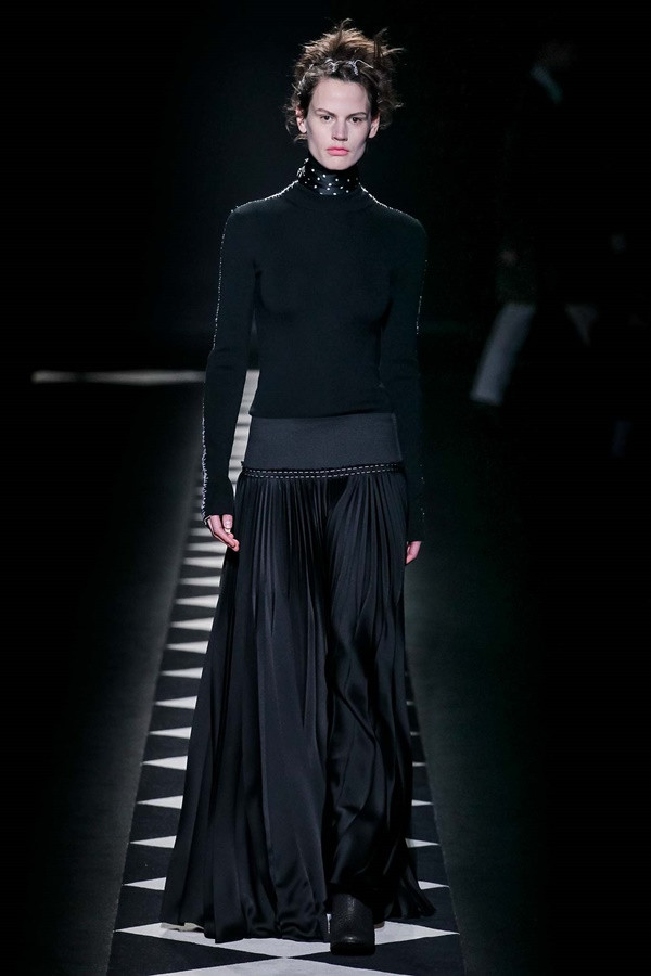 Mùa mốt Thu Đông 2015-16 mang xu hướng dấu ấn mới mẻ ảnh 11