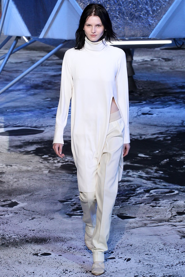 Mùa mốt Thu Đông 2015-16 mang xu hướng dấu ấn mới mẻ ảnh 27