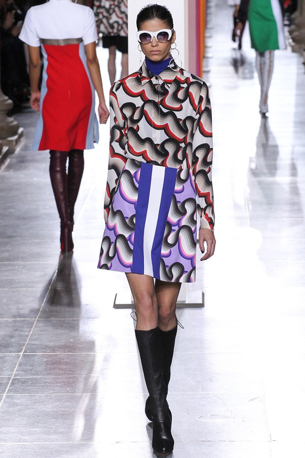 Mùa mốt Thu Đông 2015-16 mang xu hướng dấu ấn mới mẻ ảnh 22