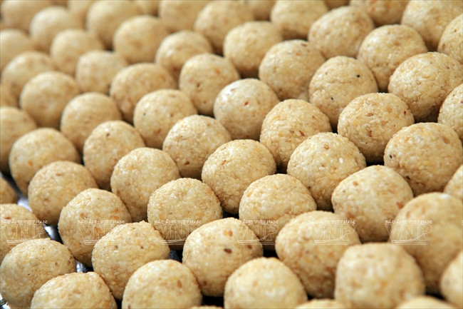 Bánh rán lúc lắc bình dị mà thơm thảo của người Hà Nội xưa ảnh 3