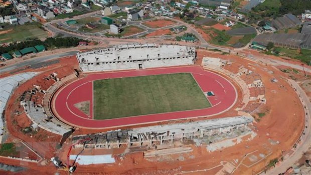 Chấm dứt hợp đồng nhà thầu không đủ năng lực xây sân vận động Đà Lạt ảnh 1