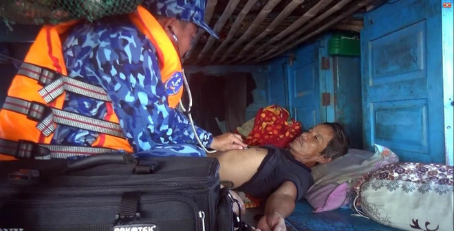 Cứu hộ thành công tàu cá mắc cạn ở khu vực quần đảo Hoàng Sa ảnh 2