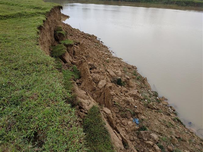 Hà Nội thiếu quyết liệt khi xử lý vi phạm khai thác cát sỏi lòng sông ảnh 1