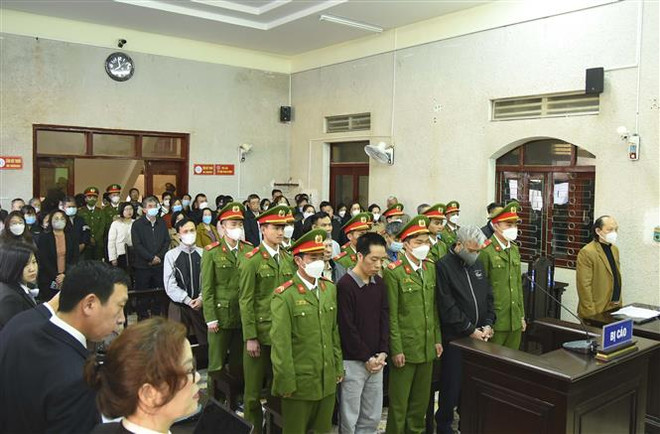 Xử cựu Giám đốc Sở Giáo dục và Đào tạo tỉnh Điện Biên cùng đồng phạm ảnh 2