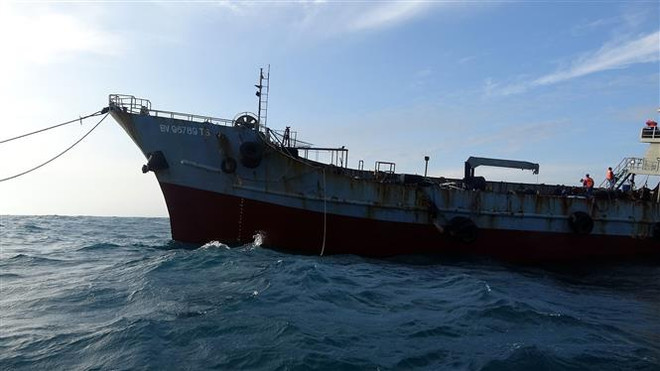 Kiên Giang: Bắt giữ 3 tàu vận chuyển dầu DO trái phép trên biển ảnh 1