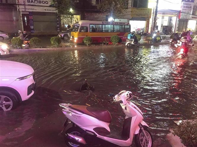 Mưa đá, dông lốc bất thường gây ngập úng cục bộ ở Điện Biên ảnh 2