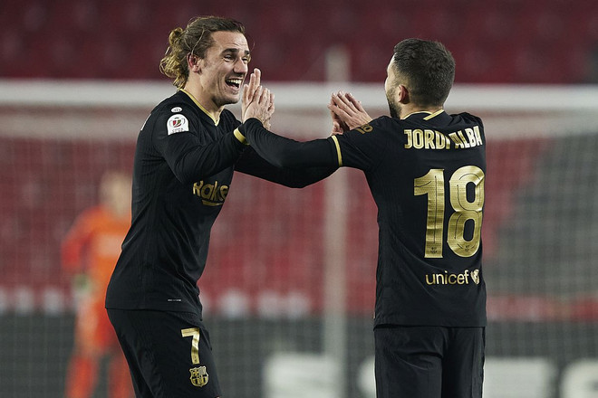 Ngược dòng nghẹt thở, Barcelona giành vé vào bán kết Cúp Nhà Vua ảnh 1