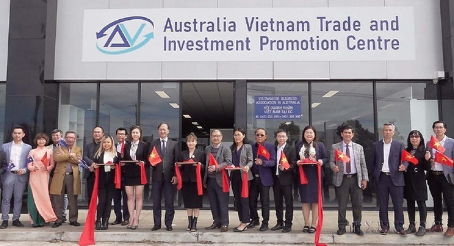 Lễ khánh thành Trung tâm Xúc tiến Đầu tư và Thương mại Việt Nam - Australia đặt tại thành phố Melbourne (bang Victoria), do Hội Doanh nhân Việt Nam tại Australia (VBAA) thành lập và điều hành (2021). (Ảnh: Diệu Linh/TTXVN) ttxvn_vietnam australia.jpg