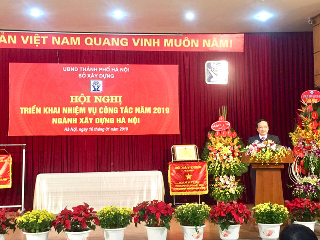 Phó Chủ tịch UBND Thành phố Hà Nội Nguyễn Thế Hùng phát biểu chỉ đạo tại Hội nghị triển khai nhiệm vụ công tác năm 2019 của Sở Xây dựng Hà Nội. (Ảnh: Minh Nghĩa/TTXVN) Hà Nội đẩy mạnh quản lý hạ tầng đô thị theo hướng công nghiệp 4.0 ảnh 3