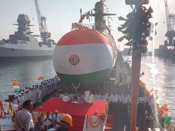 Ấn Độ hạ thủy tàu ngầm lớp Scorpene thứ 3 mang tên Karanj ảnh 1