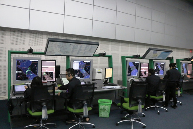 Chuyện của những cảnh sát giao thông điều hành trên… trời ảnh 1