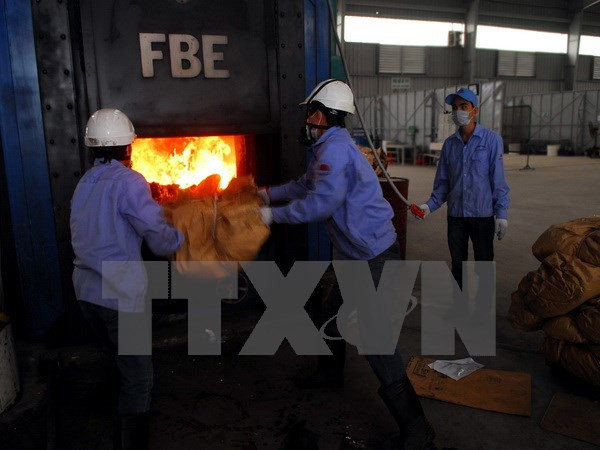 Đưa vào vận hành lò đốt rác thải công nghiệp công suất lớn ảnh 1