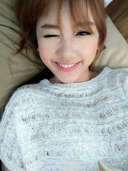 Học cách trang điểm rạng rỡ sắc hồng của các sao Việt ảnh 9