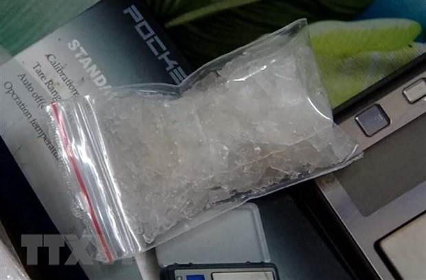 Thanh Hóa: Bắt 14 đối tượng tổ chức sử dụng ma túy đá và bóng cười ảnh 1