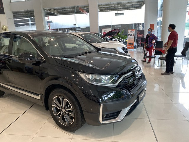 Thị trường ôtô: Giá bán nhiều mẫu xe tăng, giảm trái chiều ảnh 1