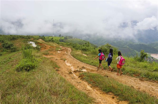 Miền Bắc sắp đón gió mùa Đông Bắc, nhiệt độ giảm tới 10 độ C ảnh 1