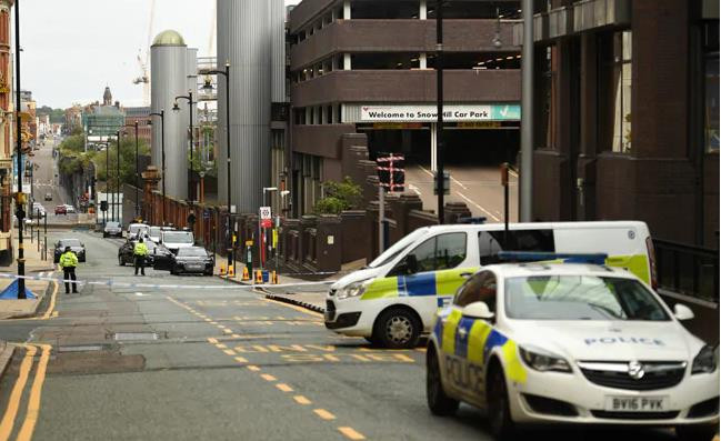 Một người thiệt mạng trong vụ đâm dao ở thành phố Birmingham của Anh ảnh 1