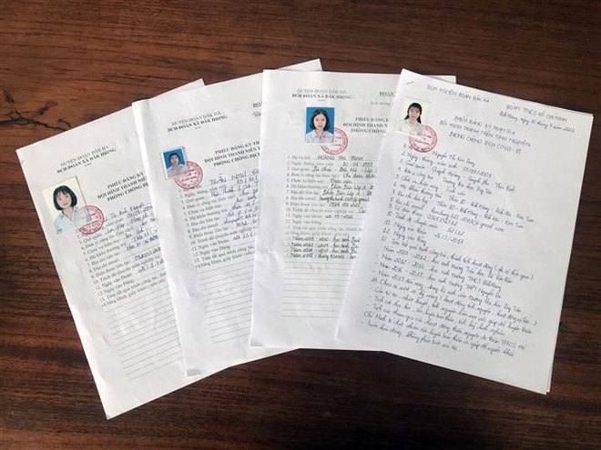 Nhiều cán bộ y tế, thanh niên tình nguyện lên đường hỗ trợ tuyến đầu ảnh 2