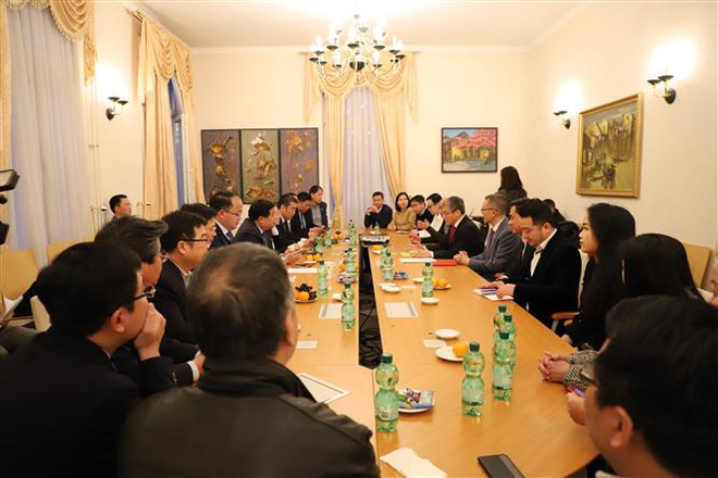 Xây dựng chiến lược, tìm kiếm công nghệ tốt nhất cho Việt Nam ảnh 1