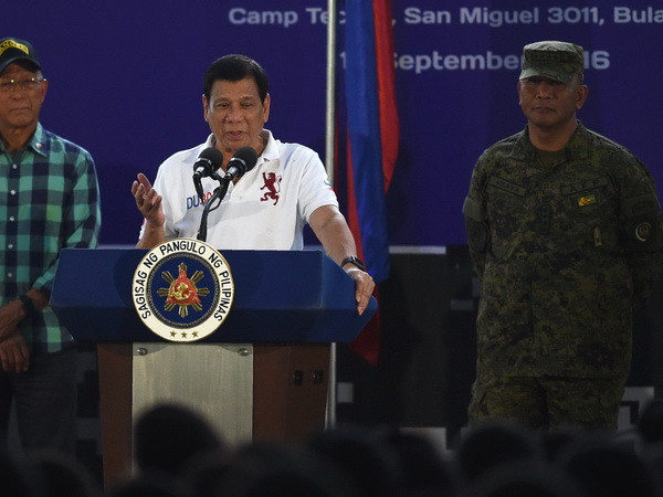 Bộ trưởng Quốc phòng Philippines tuyên bố không cần viện trợ của Mỹ ảnh 1