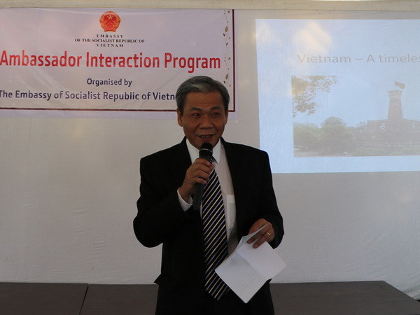 Đưa hình ảnh Việt Nam đến gần với các bạn học sinh Ấn Độ ảnh 1