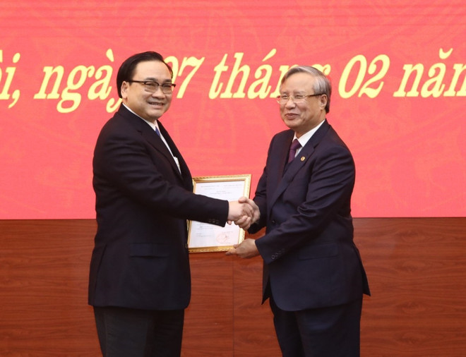 Quá trình công tác của ông Vương Đình Huệ và Hoàng Trung Hải ảnh 2