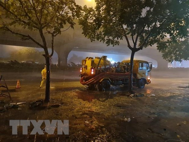 Đảm bảo an toàn cho người và công trình xây dựng trong mùa mưa bão ảnh 1