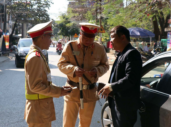 Cảnh sát giao thông cả nước tập trung xử lý vi phạm về nồng độ cồn ảnh 1
