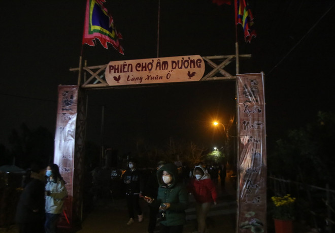 Những phiên chợ Xuân cầu may độc đáo trên mọi miền đất nước ảnh 2