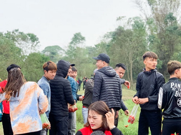 Những phiên chợ Xuân cầu may độc đáo trên mọi miền đất nước ảnh 4