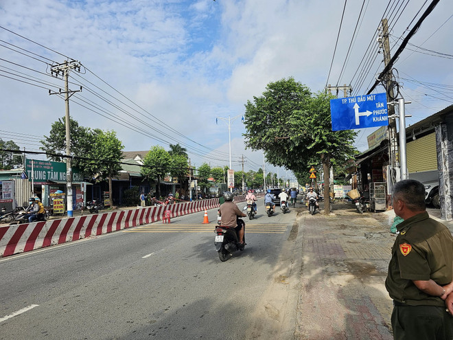 Bình Dương: Tai nạn giao thông nghiêm trọng, ba thanh niên tử vong ảnh 1