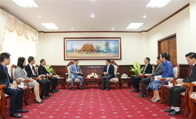 Đại sứ Việt Nam tại Lào chúc mừng Tết cổ truyền Bun Pi May ảnh 1