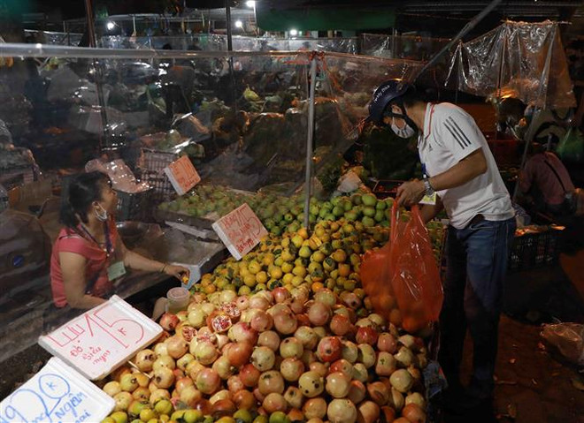 Sớm mở lại chợ truyền thống, chợ đầu mối đảm bảo yêu cầu phòng dịch ảnh 1