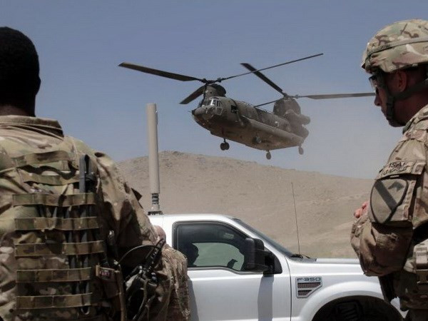 NATO ấn định thời điểm mở căn cứ cho lực lượng phản ứng nhanh ảnh 1