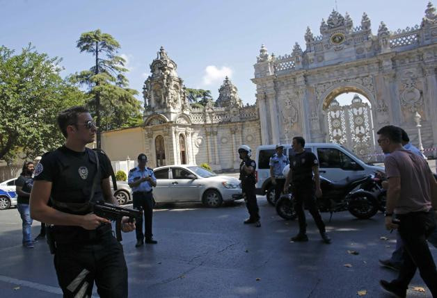 Nổ bom bên ngoài trụ sở Văn phòng của Thủ tướng Thổ Nhĩ Kỳ ảnh 1