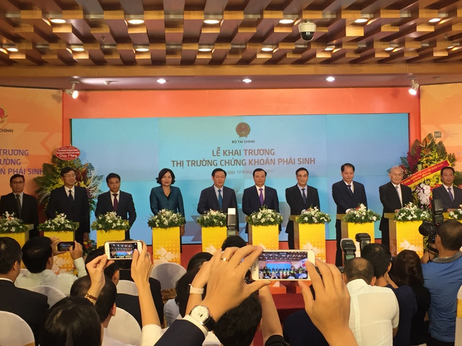 Thị trường chứng khoán phái sinh ra đời đánh dấu mốc son mới ảnh 2