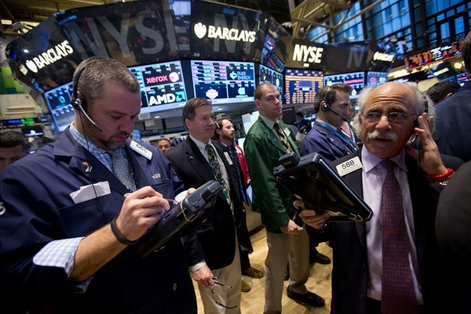 Nhóm cổ phiếu năng lượng mang sắc xanh đến thị trường Phố Wall ảnh 1