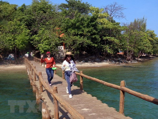 Phát triển điểm đến, đa dạng sản phẩm để thu hút du khách ảnh 2