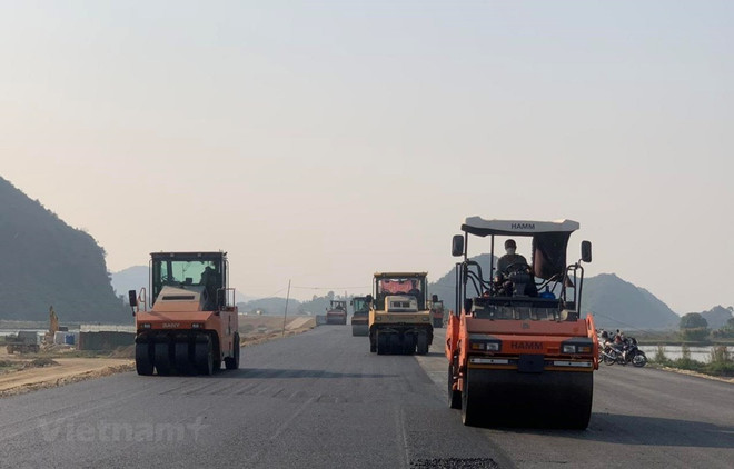 Bộ GTVT: Các dự án Cao tốc Bắc-Nam ‘hấp thụ’ nhiều nguồn vốn nhất ảnh 1