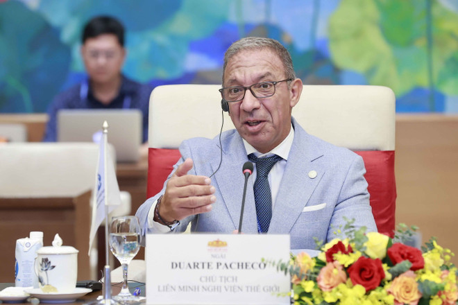 Ngài Duarte Pacheco, Chủ tịch Liên minh Nghị viện Thế giới (IPU) phát biểu. (Ảnh: Doãn Tấn/TTXVN) Quốc hội Việt Nam sẵn sàng đăng cai các sự kiện quan trọng của IPU ảnh 3