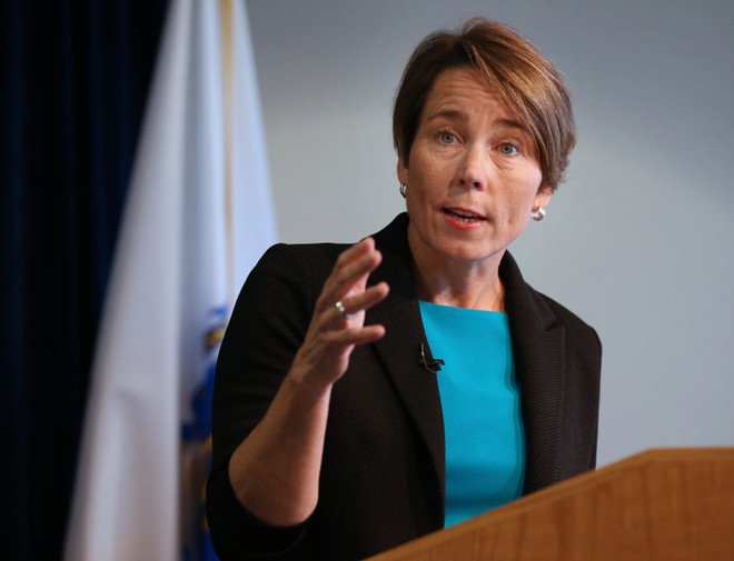 Nhiều bang ở Mỹ kiện chính phủ về quy định với sinh viên nước ngoài ảnh 1