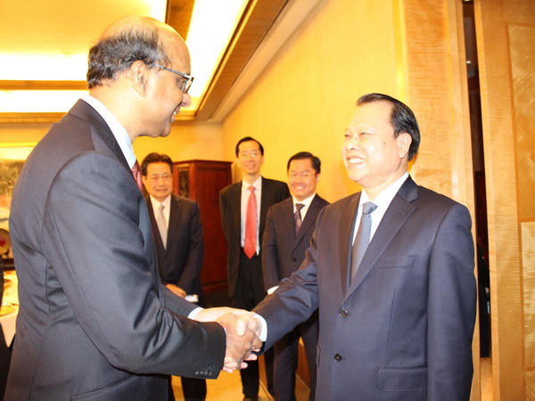 Phó Thủ tướng kết thúc chuyến làm việc tại Singapore ảnh 1