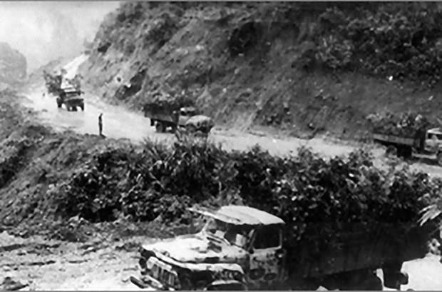Đường Trường Sơn, đường mòn Hồ Chí Minh trong kháng chiến chống Mỹ, cứu nước. (Ảnh tư liệu) Phát huy tinh thần “mở đường mà tiến” trong xây dựng Tổ quốc ảnh 1