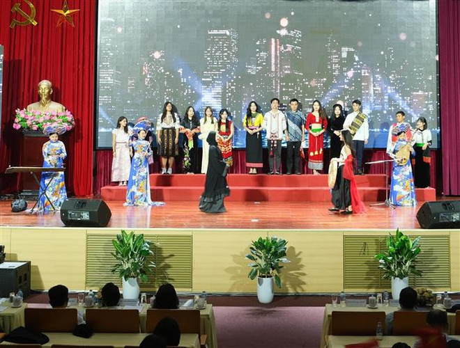 Trại hè Việt Nam 2023: Nhân tình yêu quê hương trong mỗi kiều bào trẻ ảnh 1