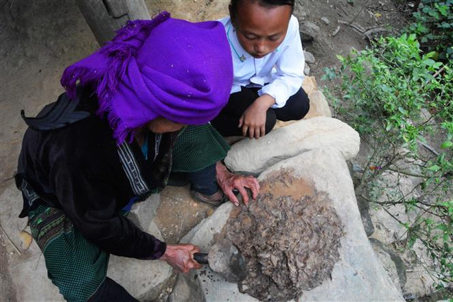 Giấy dó của người Mông - phương thức giúp gắn kết tâm linh ảnh 2