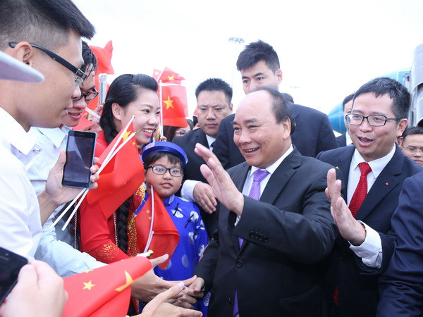 Thủ tướng khai trương gian hàng của Việt Nam tại Trung Quốc ảnh 1