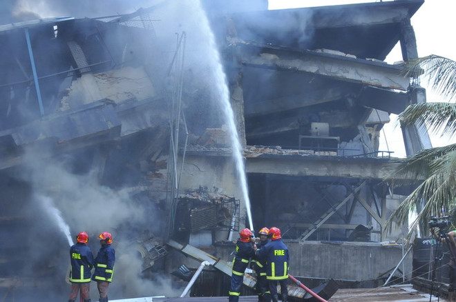 Bangladesh: Cháy nổ ở nhà máy bao bì, hơn 80 người thương vong ảnh 1