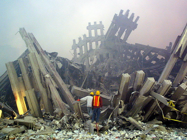 Nhiều hoạt động tưởng niệm 15 năm vụ khủng bố 11/9 tại Mỹ ảnh 1