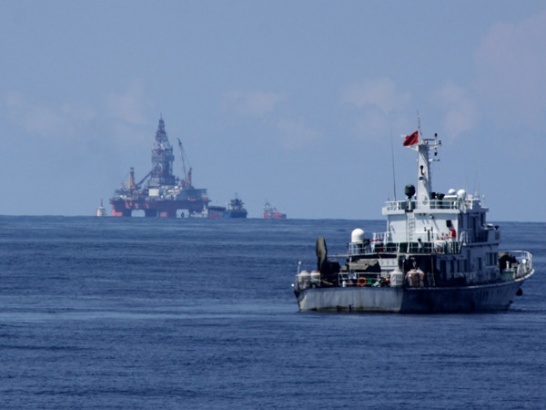 Nóng từ Hoàng Sa: Xuất hiện máy bay trinh sát điện tử Trung Quốc ảnh 1